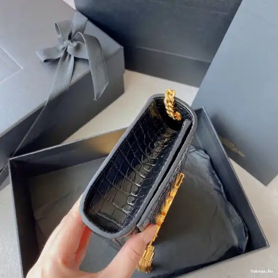 YSL SMALL KATE 0630